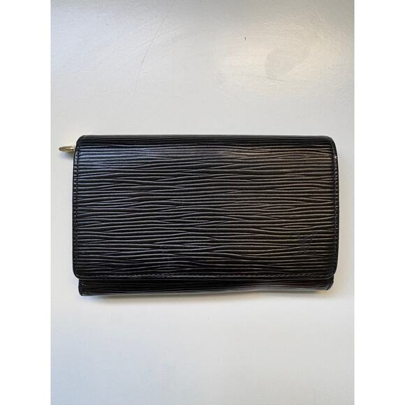 Louis Vuitton Handbags - Vintage Louis Vuitton Black Epi Sarah Compact Wallet